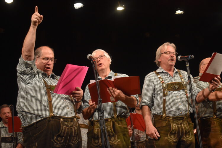 Concord Singers go full circle in concert